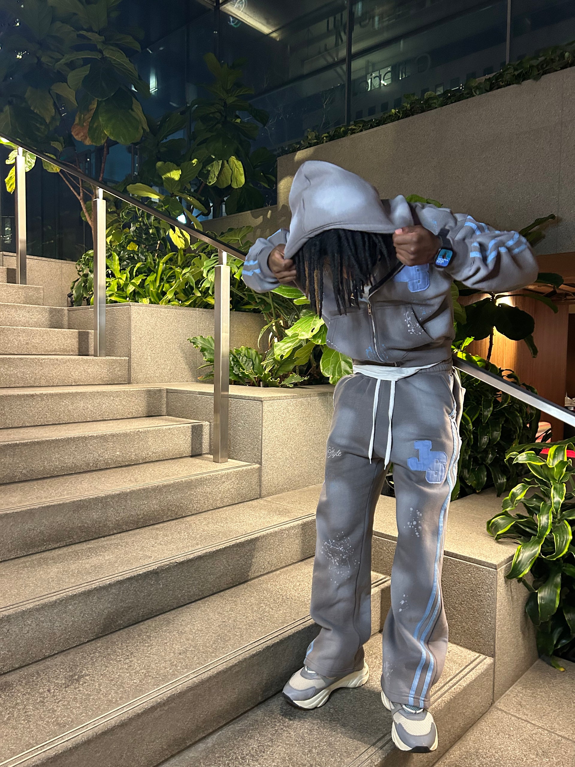 Ice zip up